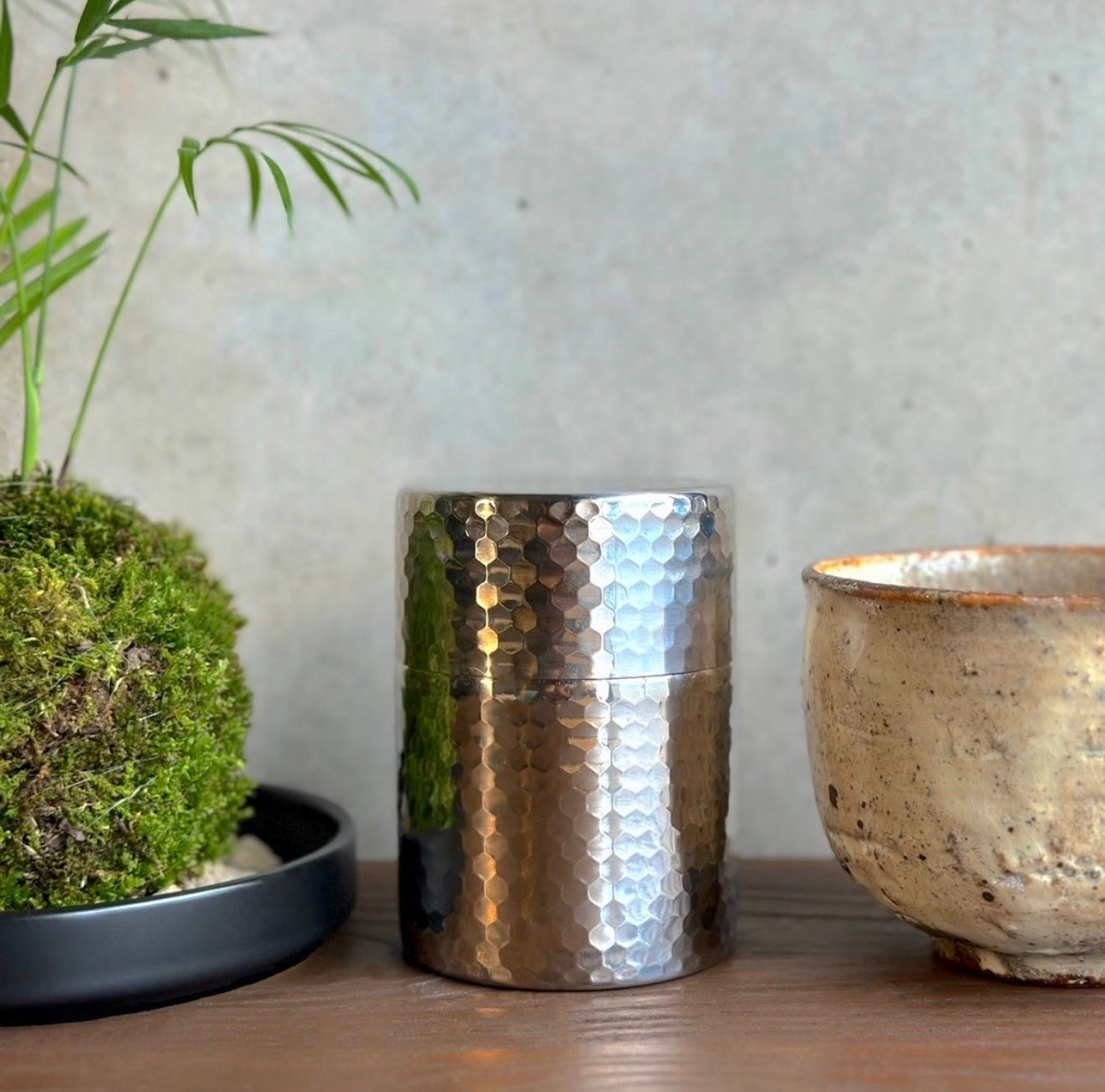 HAMMERED STAINLESS STEEL TEA CANISTER